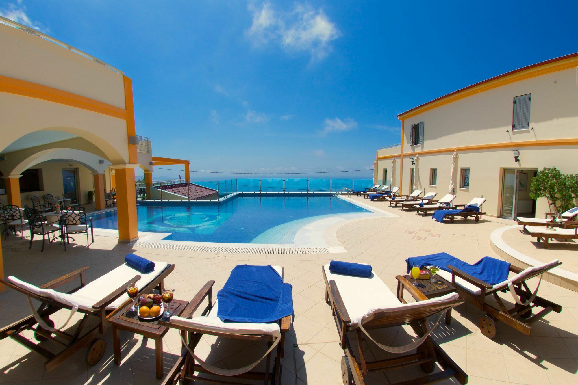 Melmar View Hotell Mánganos Exteriör bild